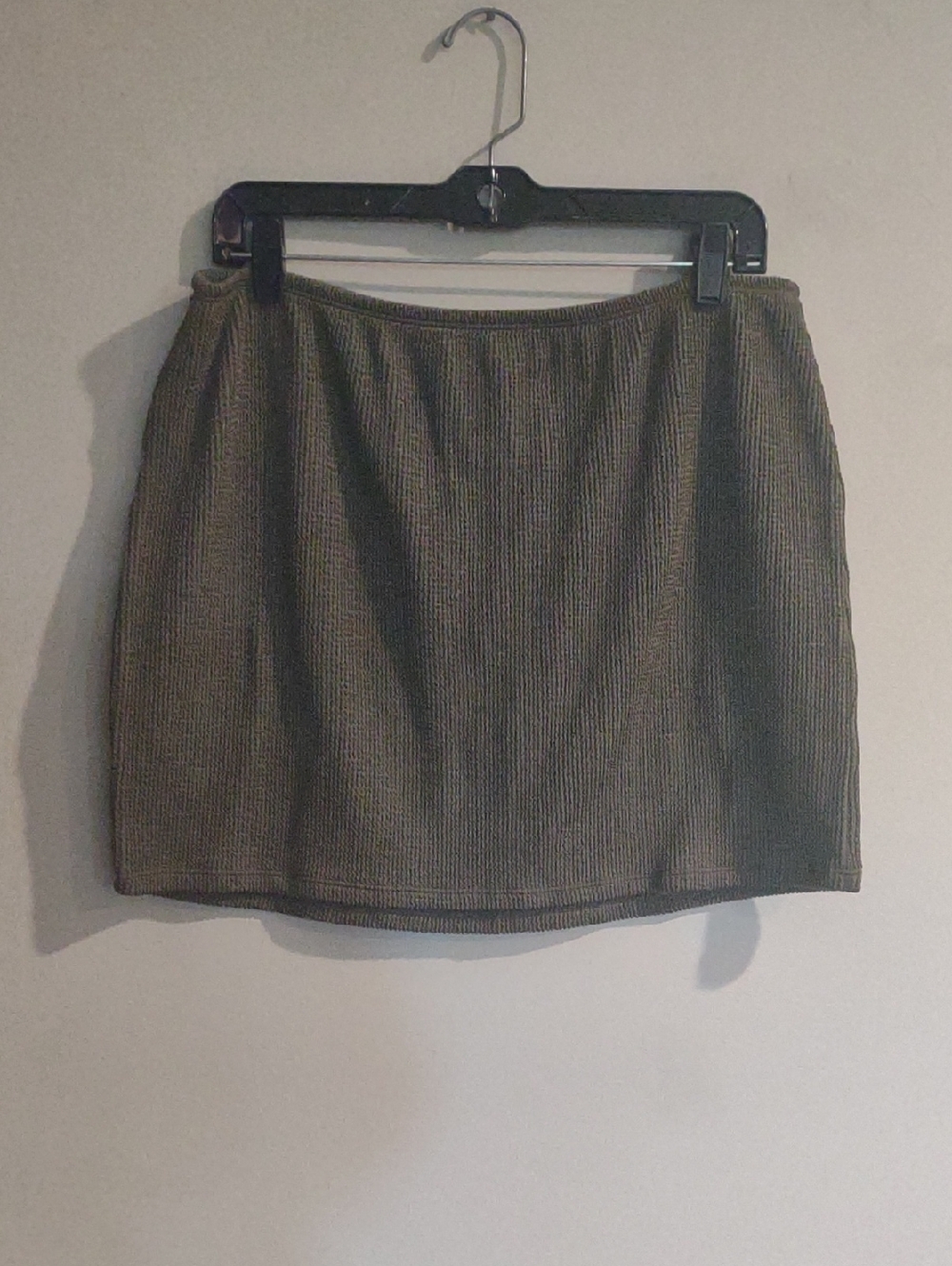 Good American Women's 7/8 Olive Ribbed Mini Skirt